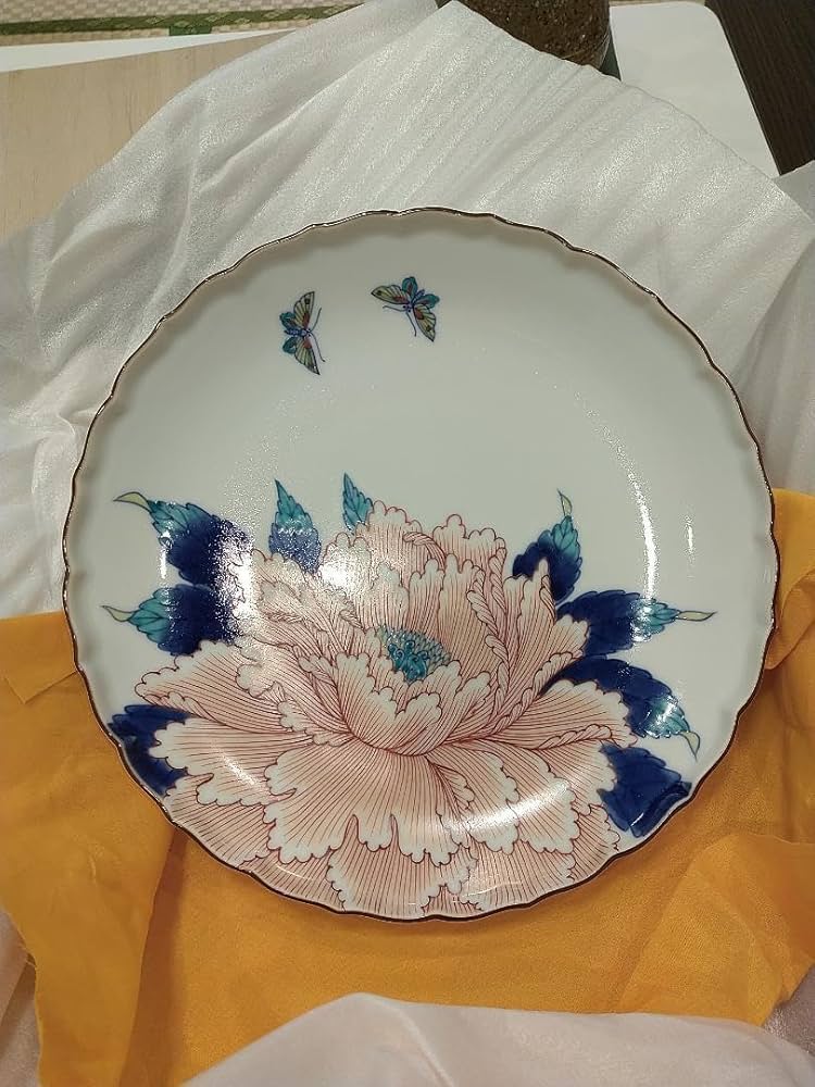 十四代　辻常陸　染錦舞蝶牡丹文　飾皿　（値下げしました） 十四代 辻常陸飾皿染錦舞蝶牡丹文